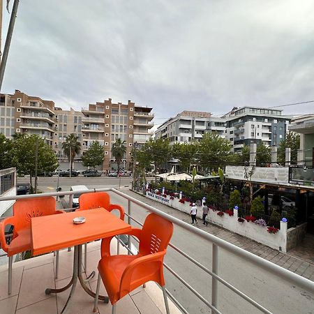 Blue Apartments Вльора Екстер'єр фото