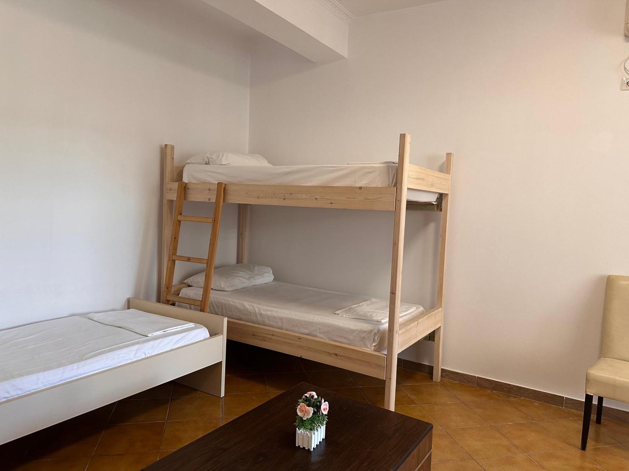 Blue Apartments Вльора Екстер'єр фото