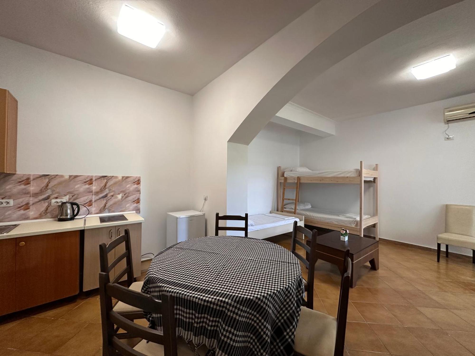 Blue Apartments Вльора Екстер'єр фото